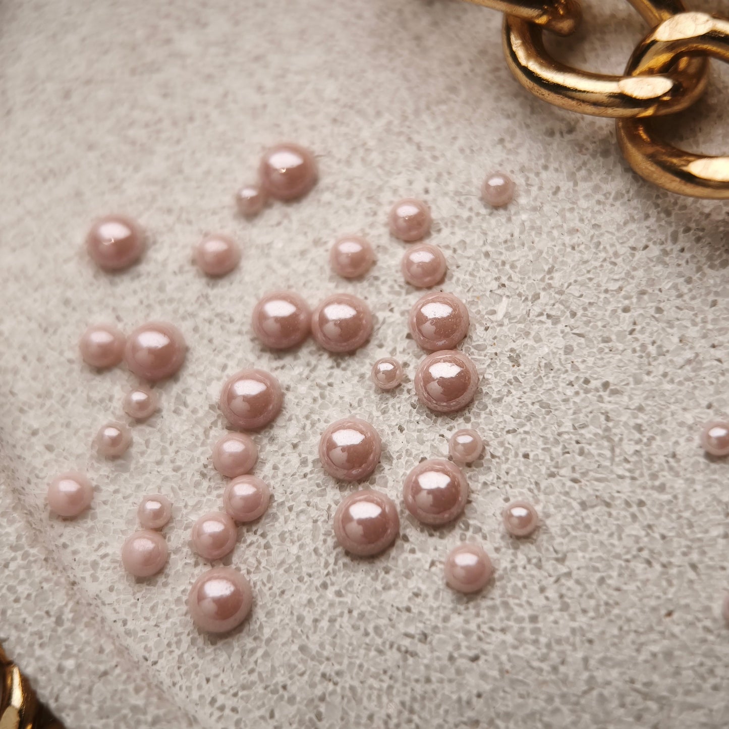 Perles rose poudré