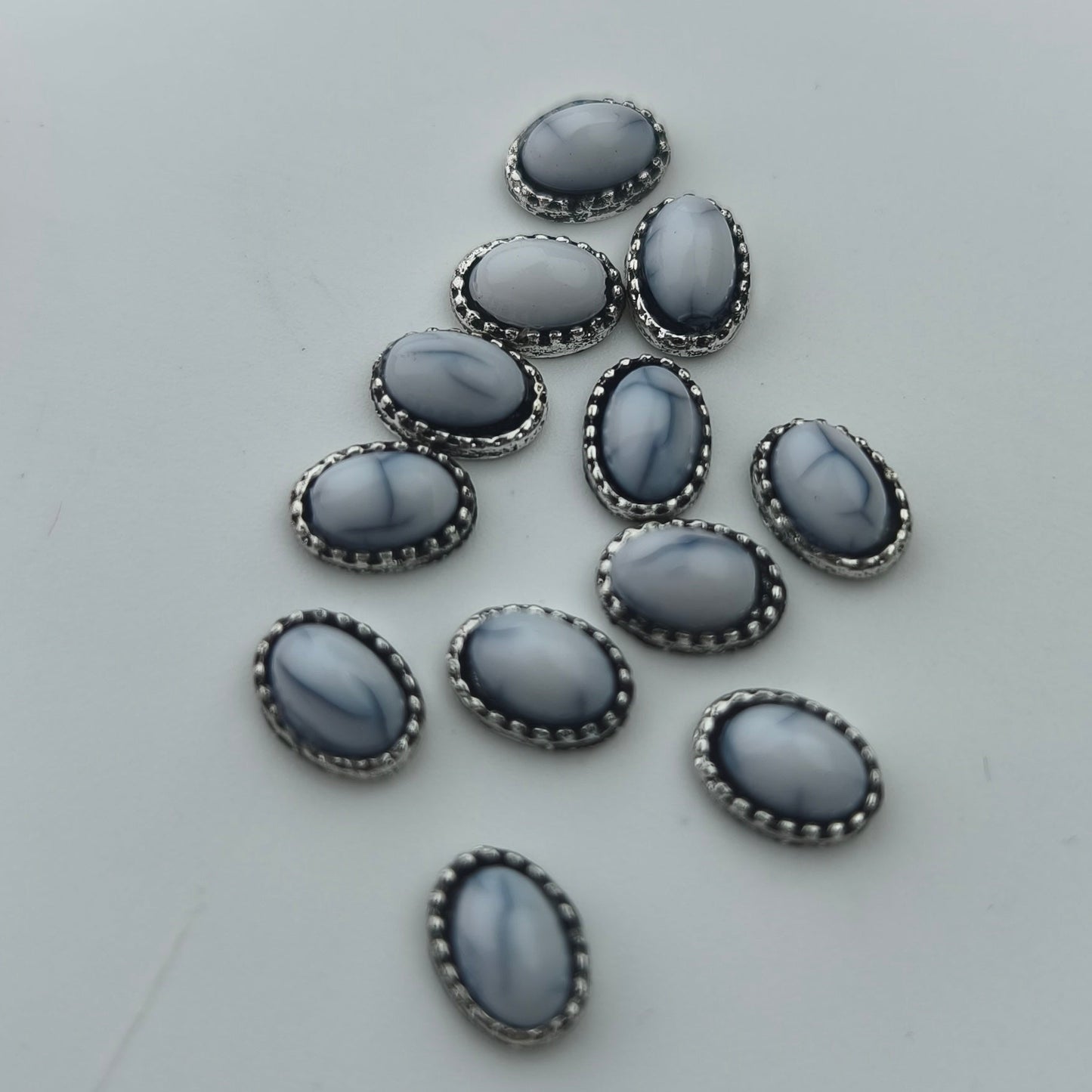 Oval blanc silver 7x4