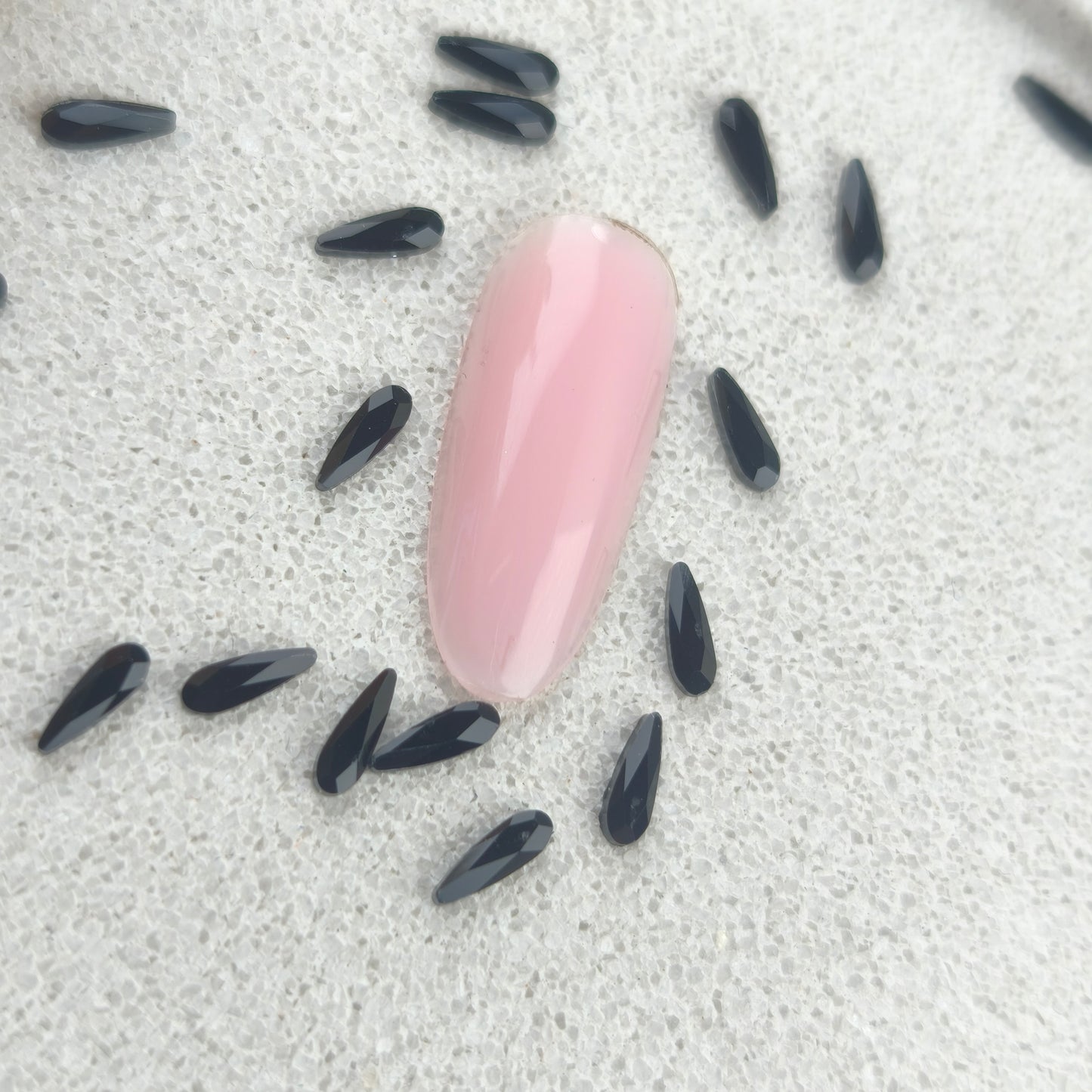 Mini goutte allongé