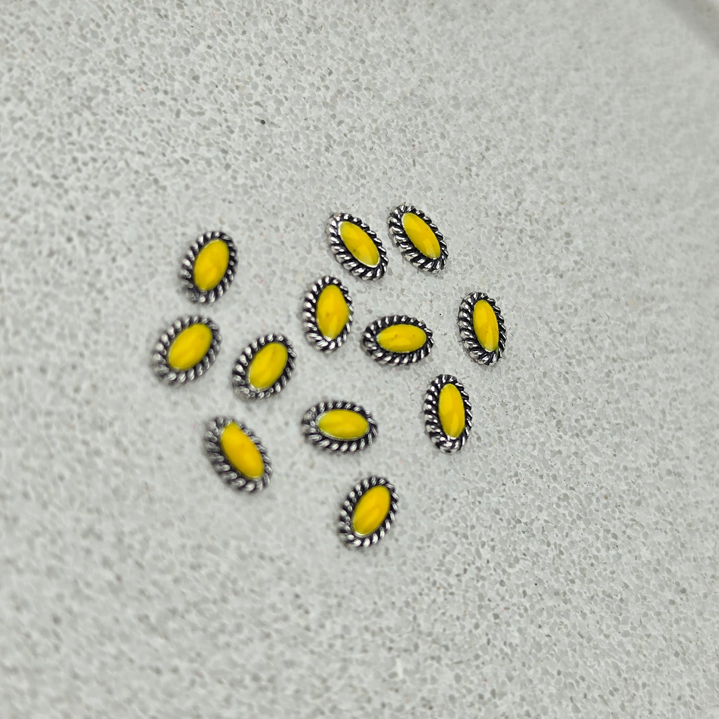 Mini oval jaune