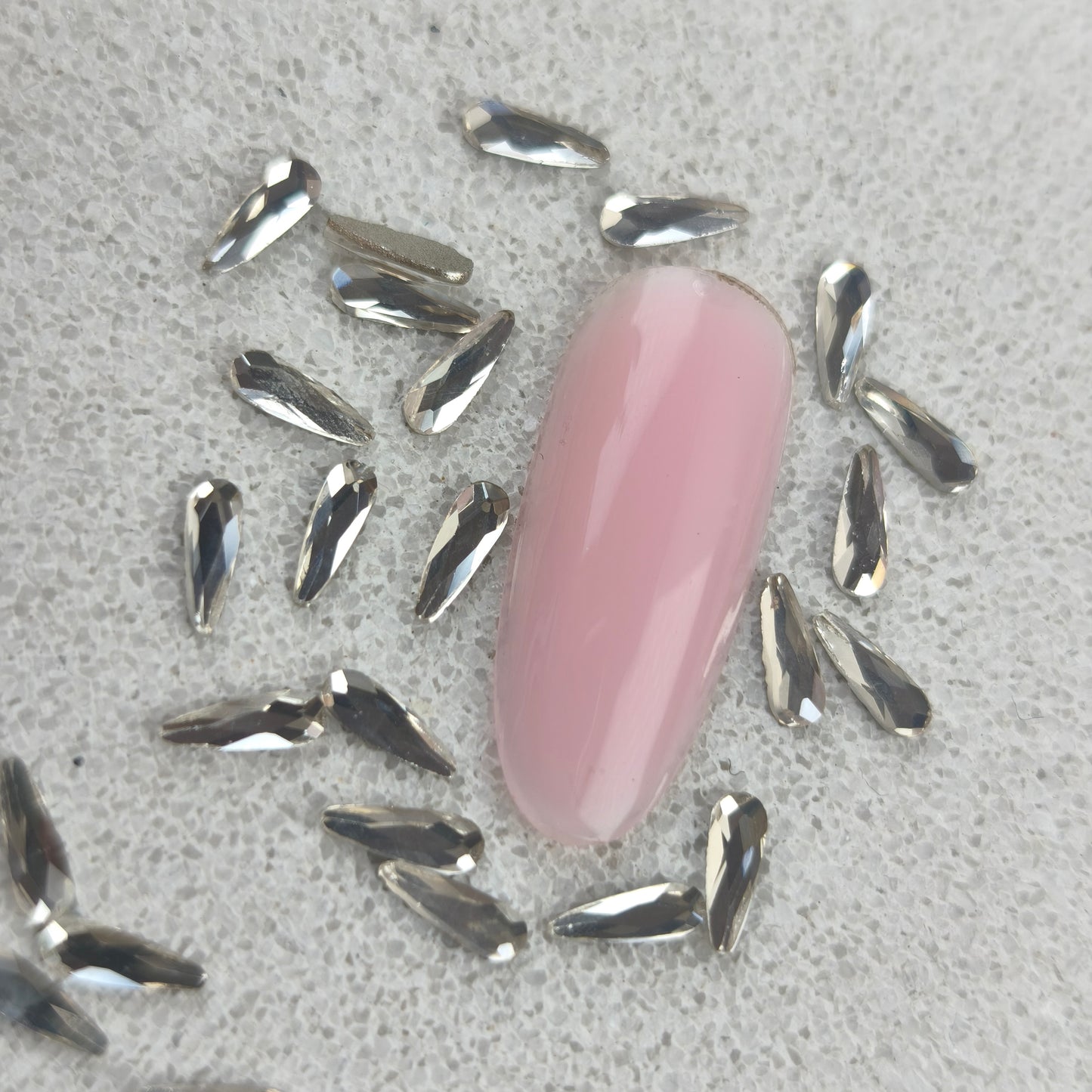 Mini goutte allongé