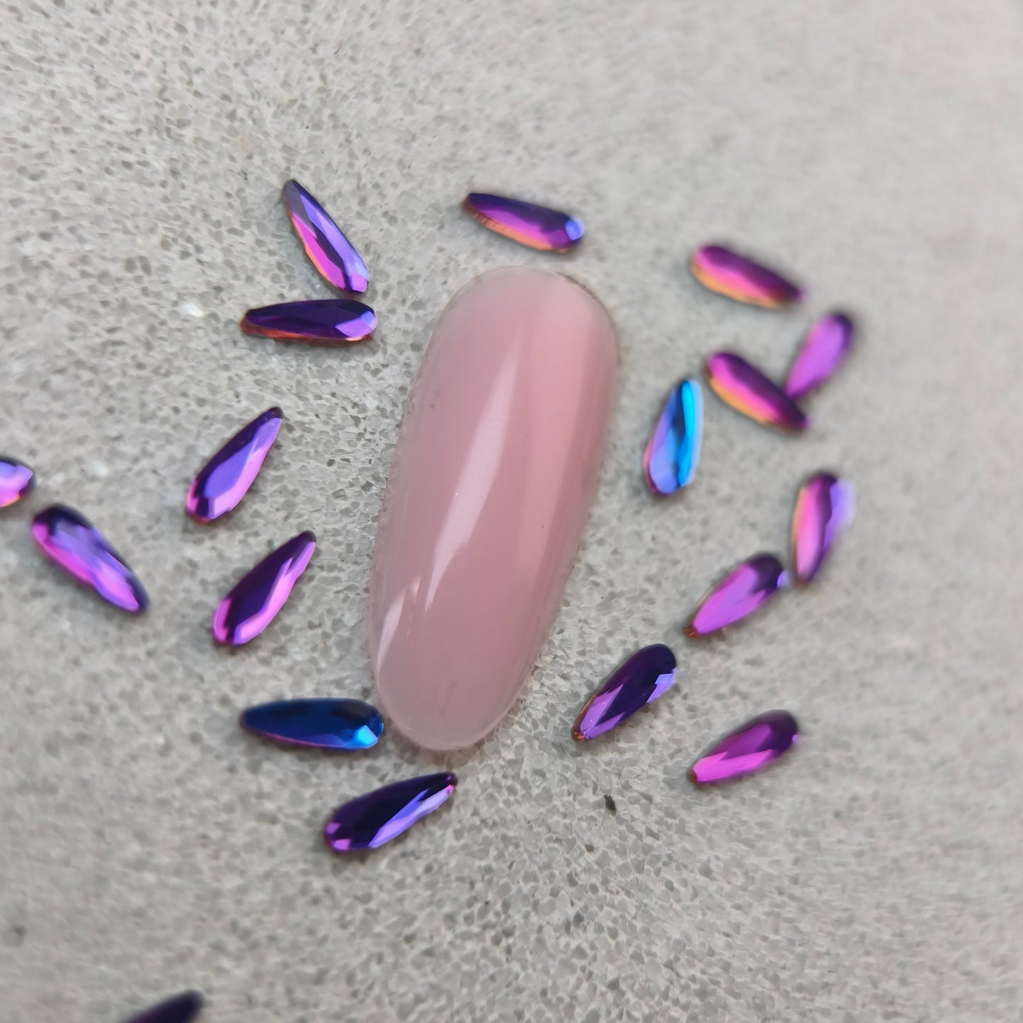 Mini goutte allongé