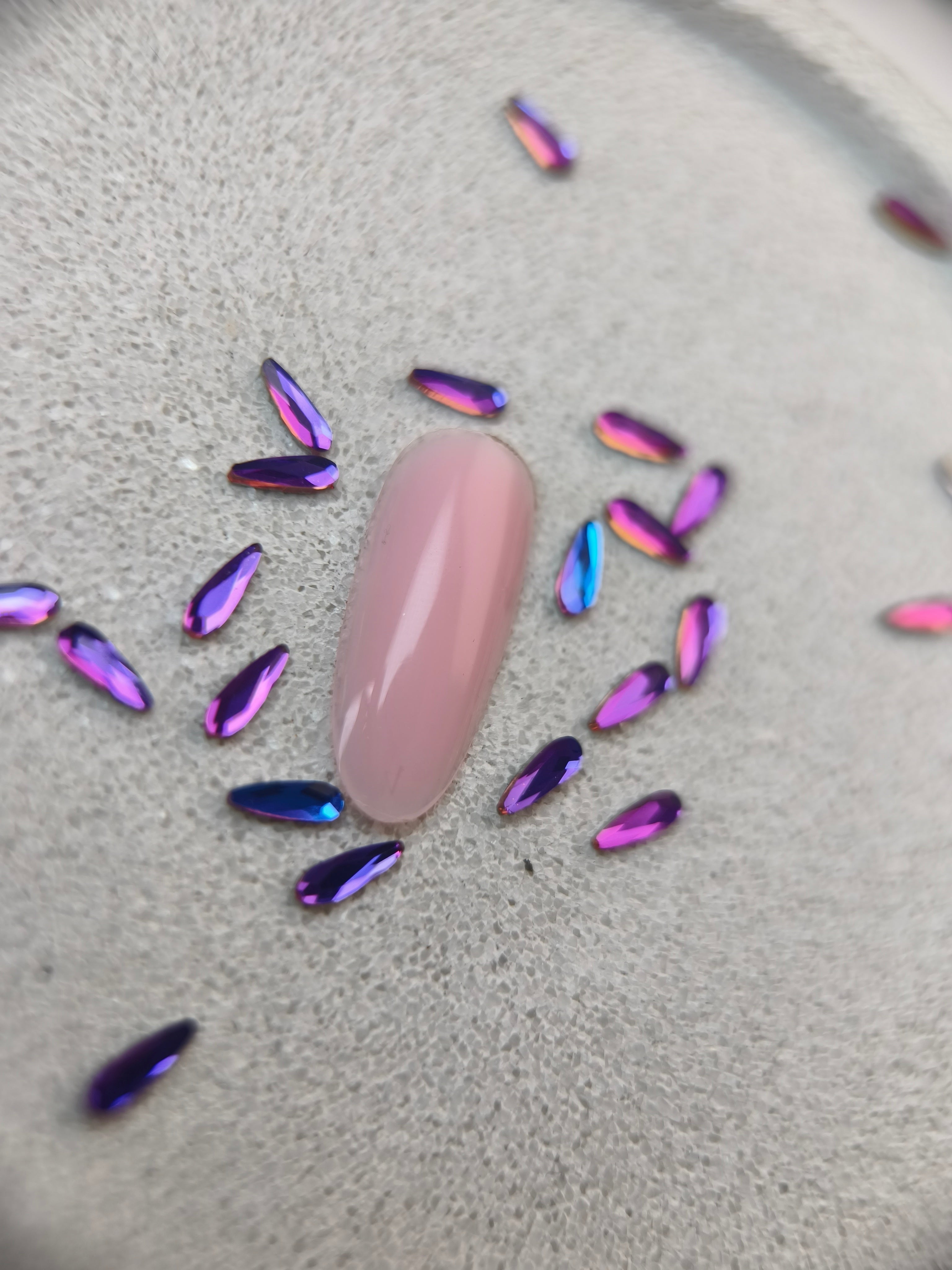 Mini goutte allongé