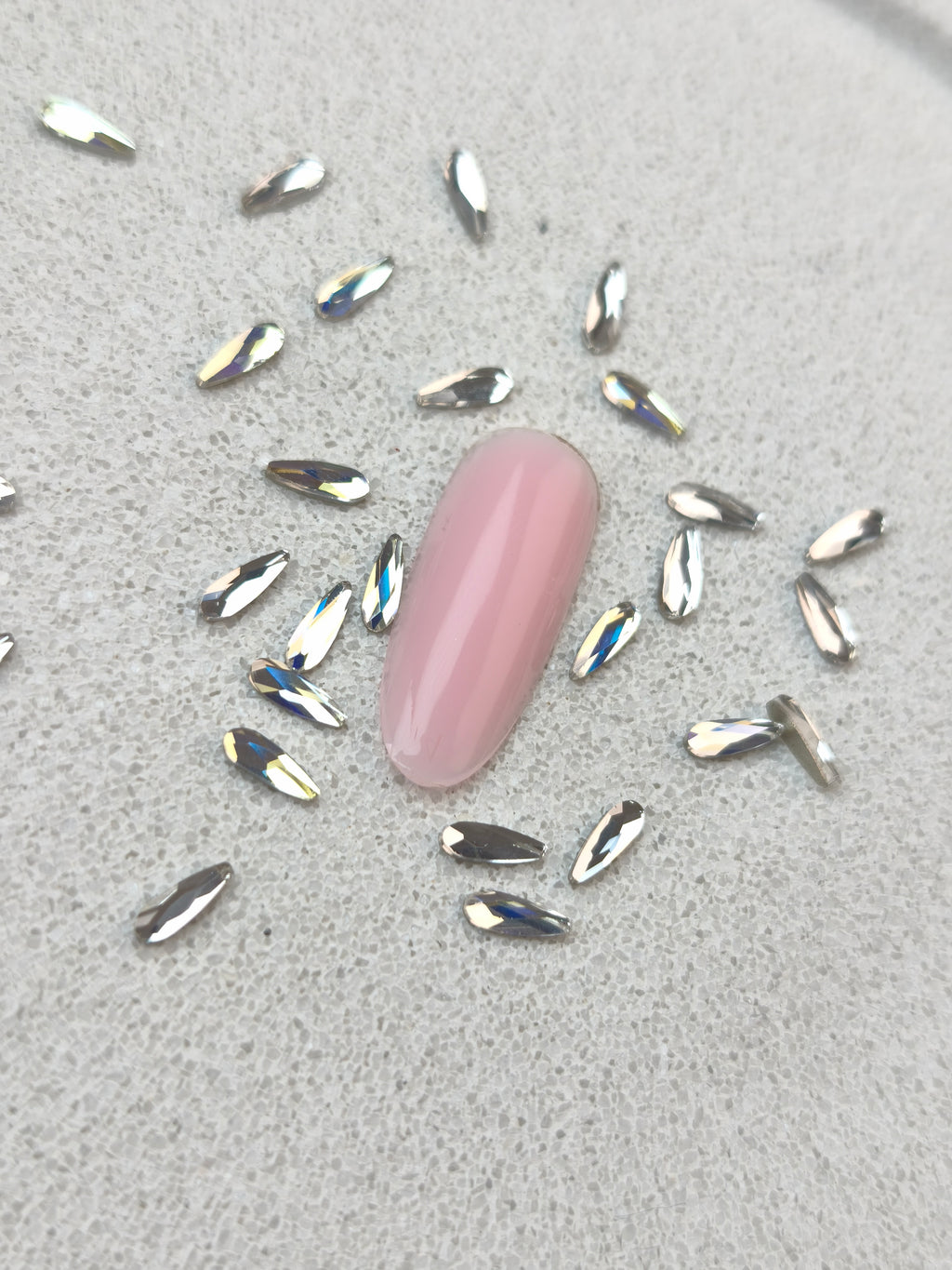 Mini goutte allongé