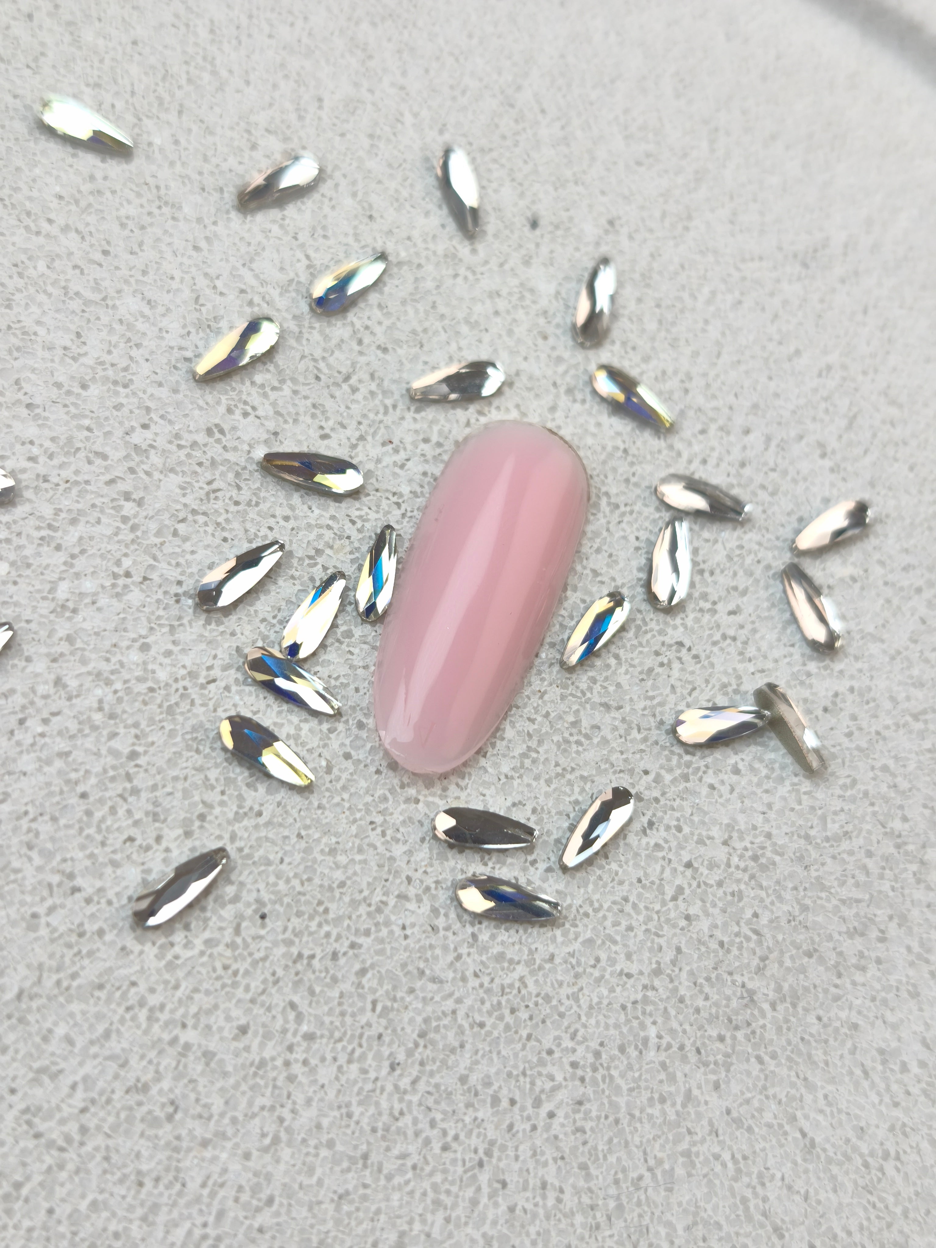 Mini goutte allongé