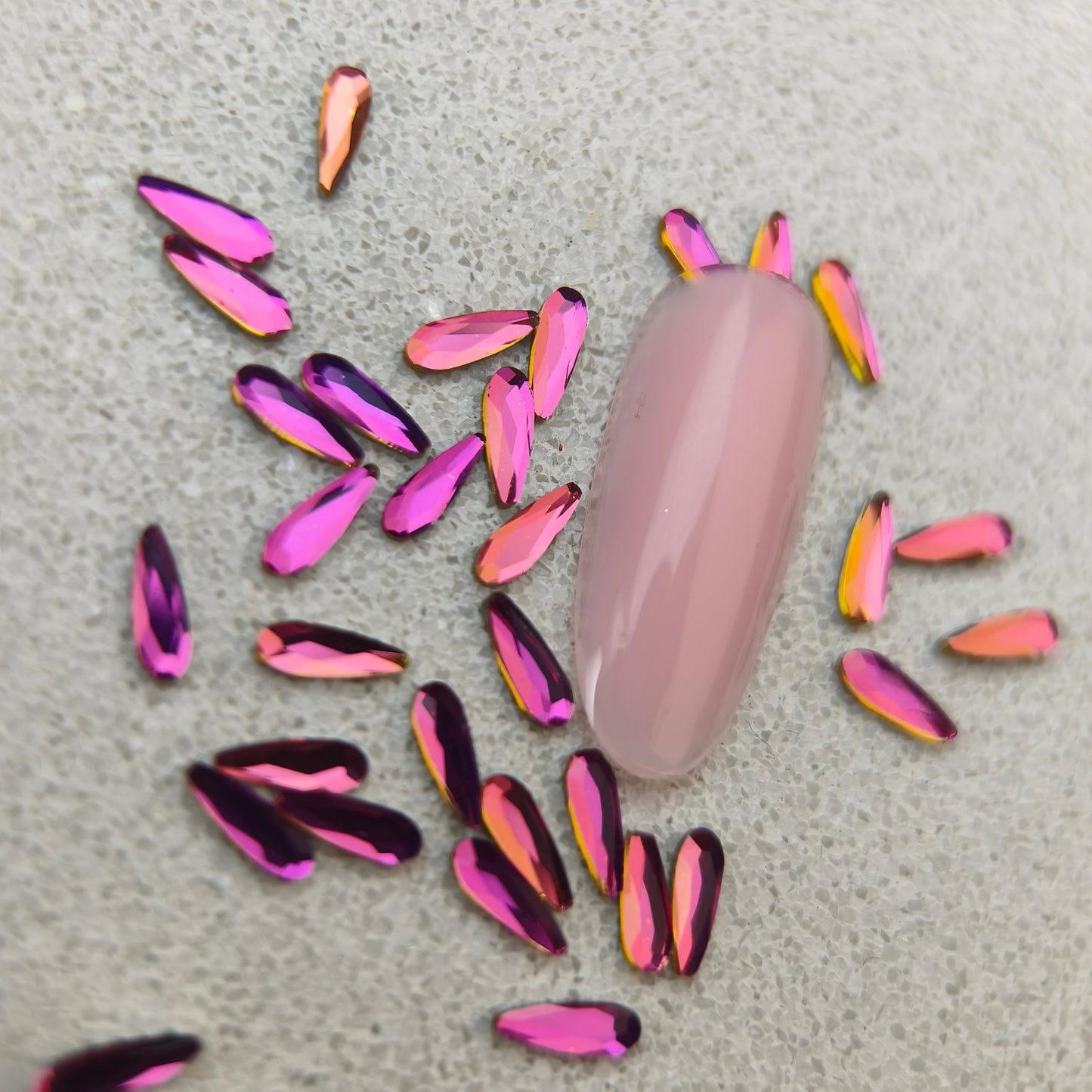 Mini goutte allongé