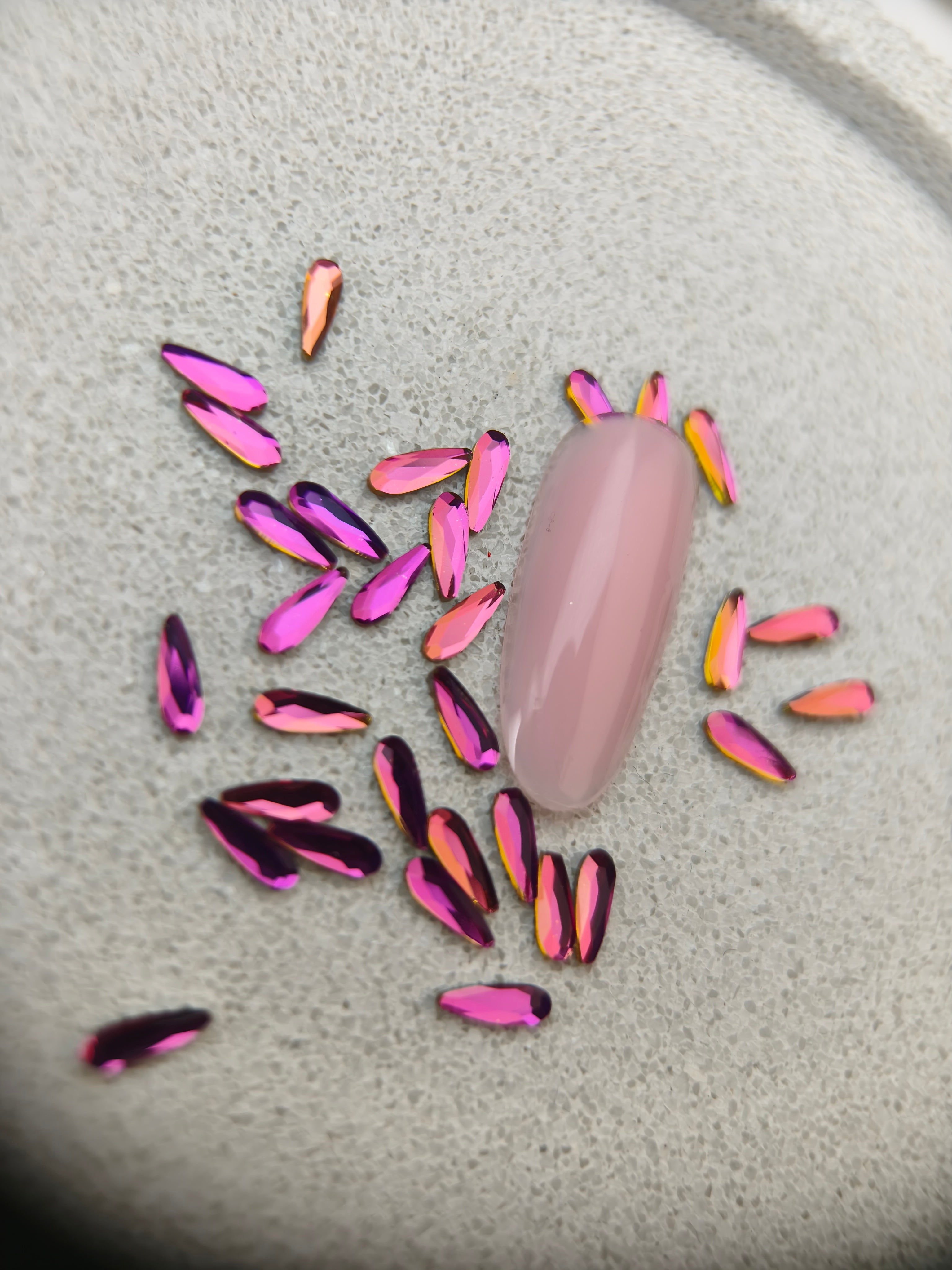 Mini goutte allongé