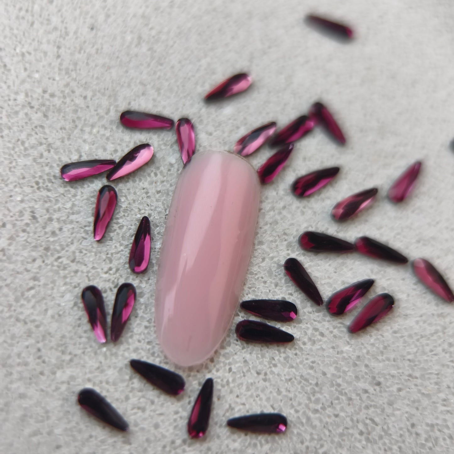 Mini goutte allongé