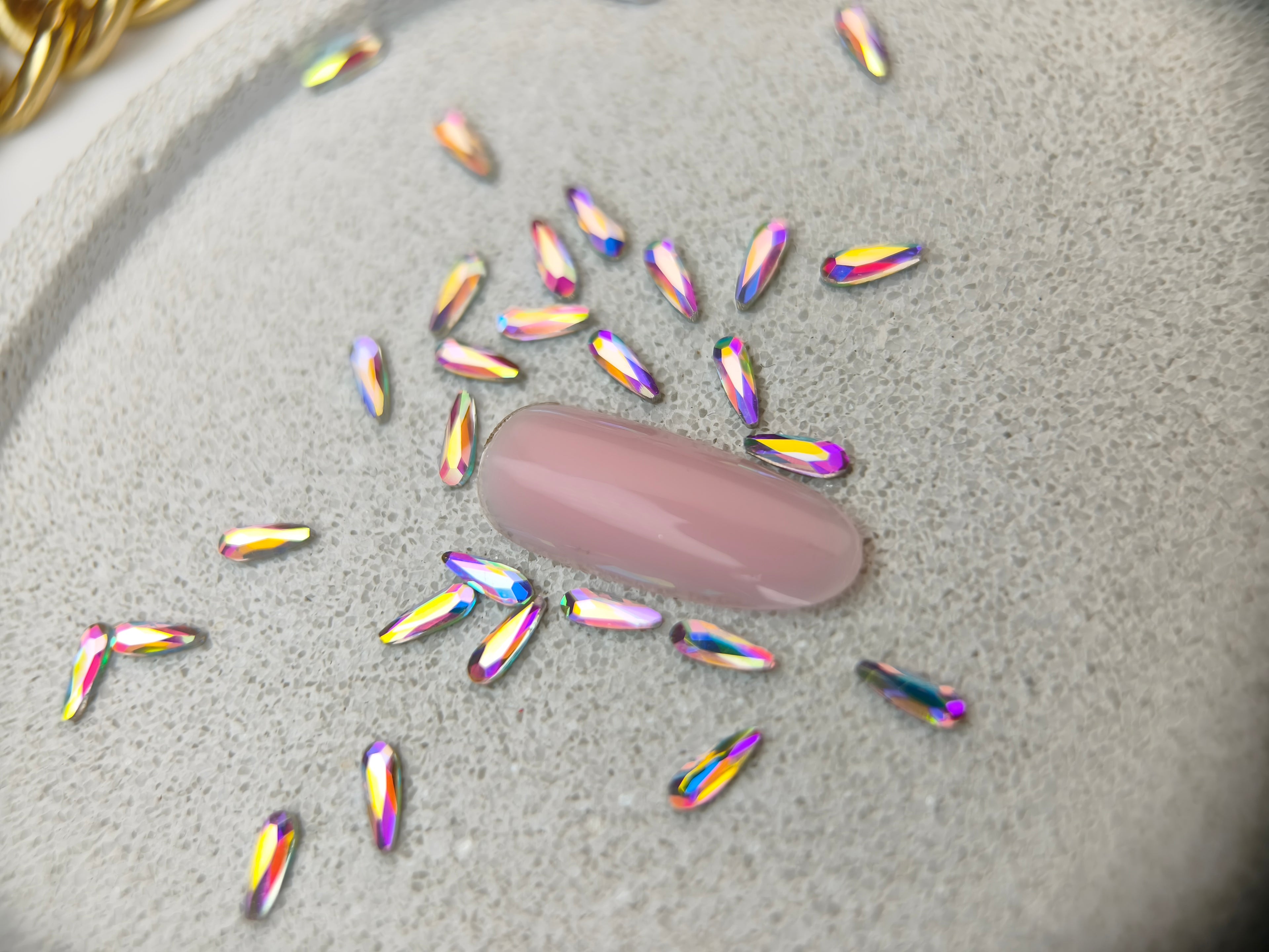 Mini goutte allongé