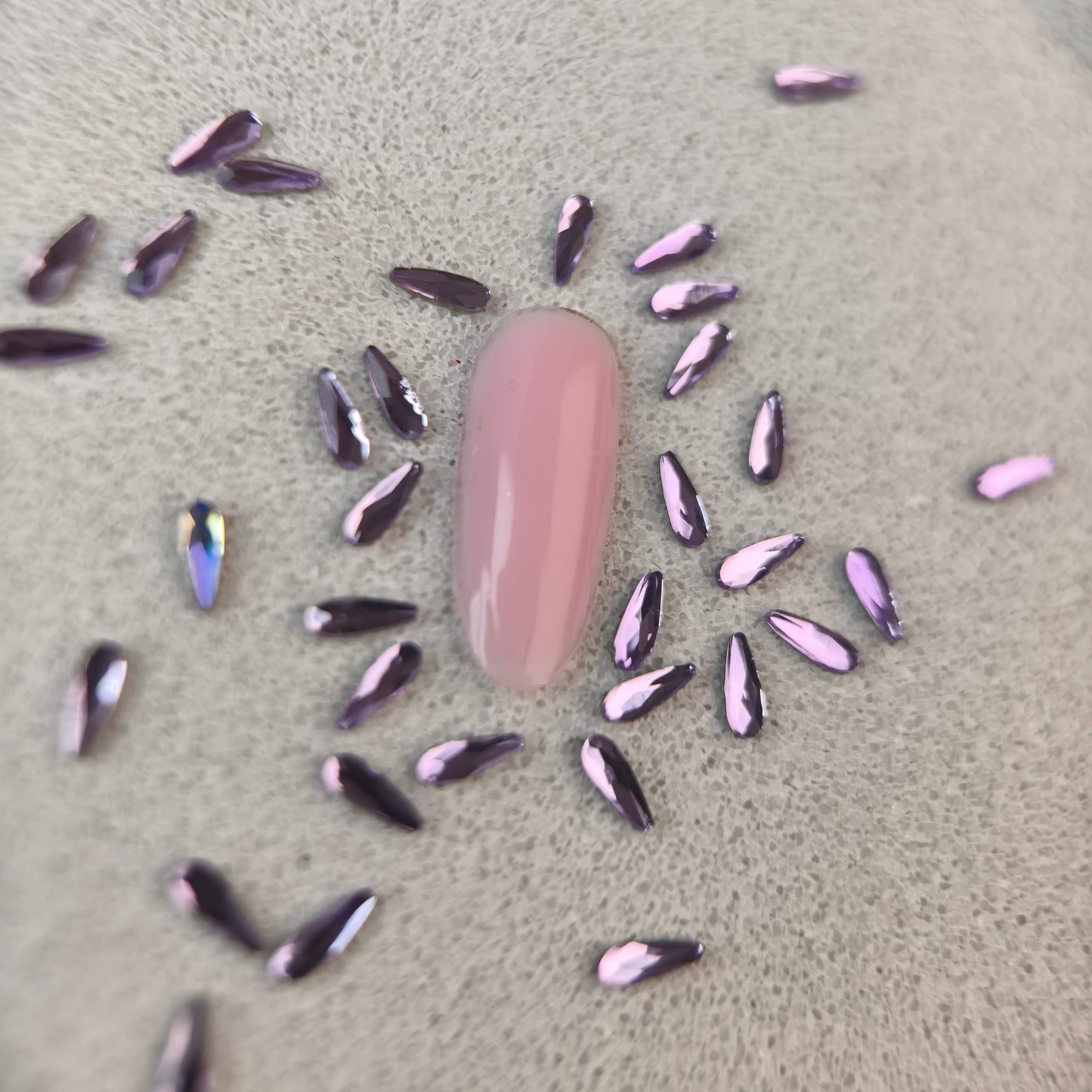Mini goutte allongé
