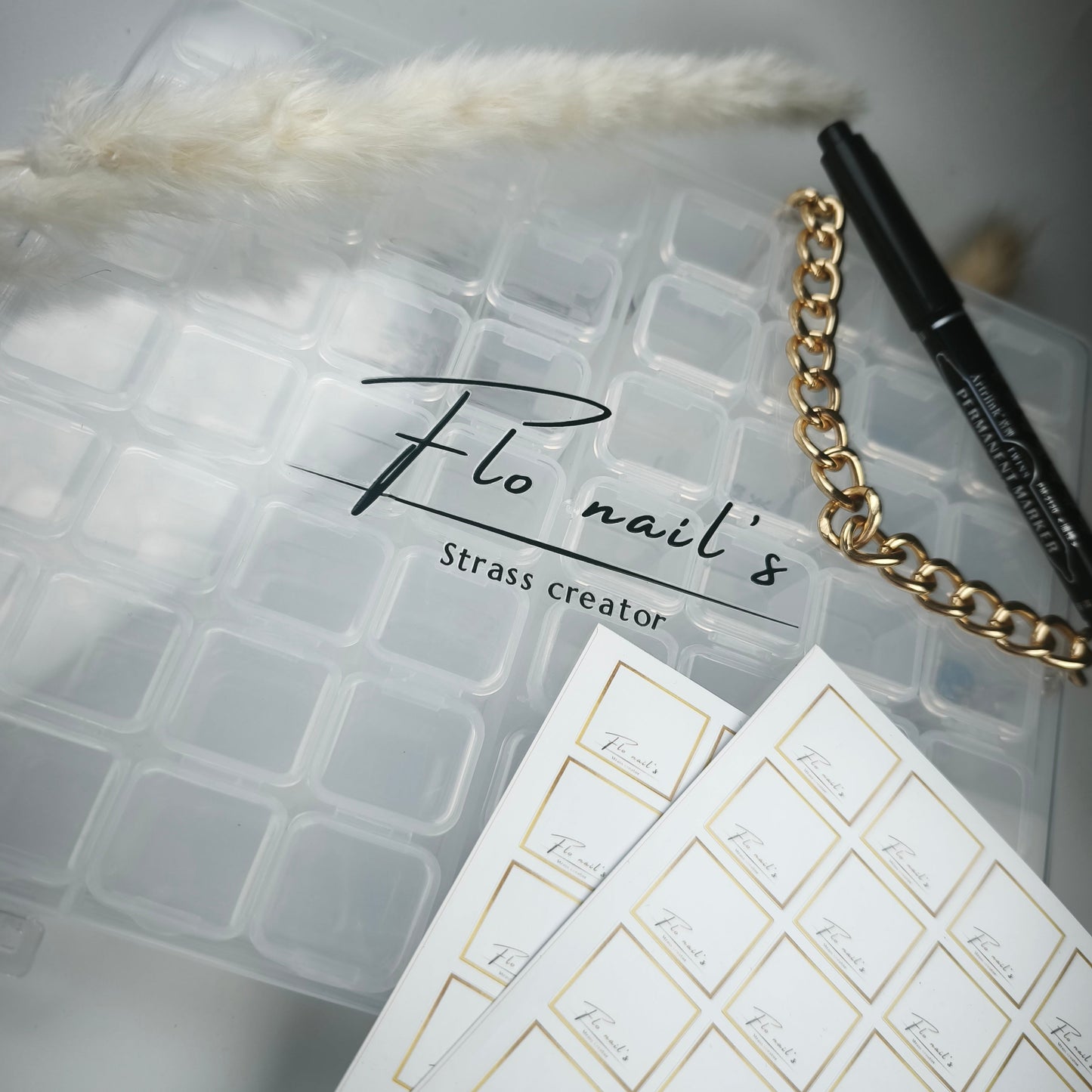 Kit Boîte de rangement Strass – 56 cases