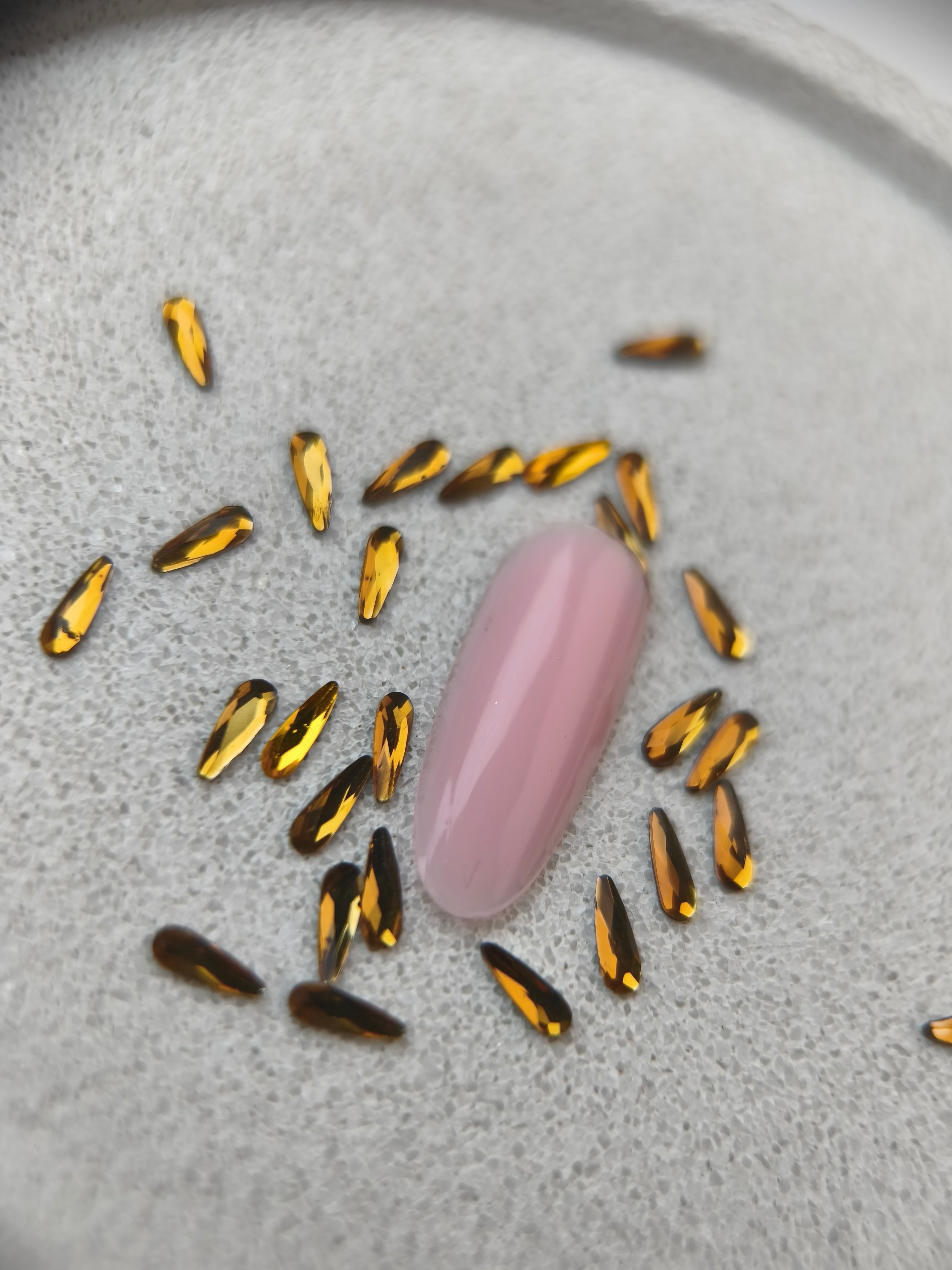 Mini goutte allongé